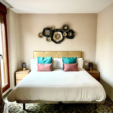 La Canonja Guest house *